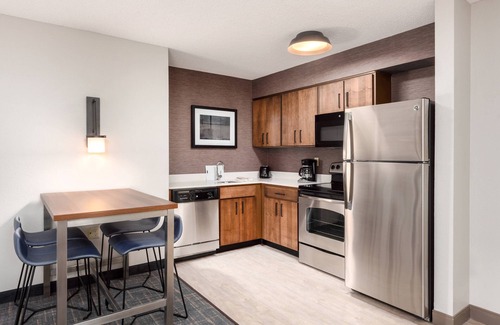 Springfield Hotel | Guest Rated: 9/10 at Residence Inn by Marriott Springfield