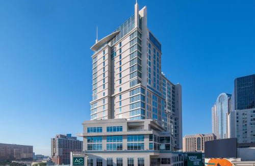 Charlotte Center City Hotel | Pet-Friendly Residence Inn by Marriott Charlotte City Center