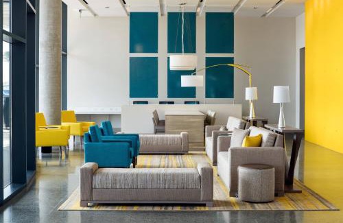 Columbia Hotel | Stylish Residence Inn by Marriott San Diego: Ocean View & More