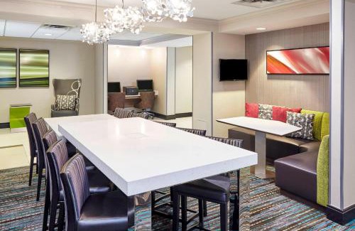 Schaumburg Hotel | Pet-Friendly Residence Inn by Marriott near Woodfield Mall