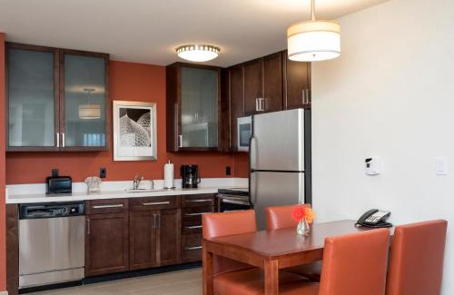 Mueller Hotel | Pet-Friendly Residence Inn by Marriott Austin - Family Oasis