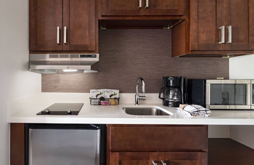 Gateway Hotel | Discover Residence Inn by Marriott Austin with Family-Friendly Amenities