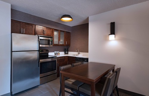 Gateway Hotel | Discover Residence Inn by Marriott Austin with Family-Friendly Amenities
