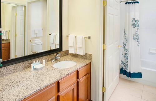 North Dallas Hotel | Family-Friendly Residence Inn with Pool in Dallas Park Central