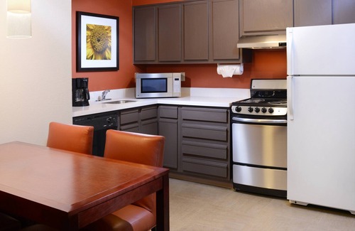 Legacy Park Hotel | Inviting Residence Inn By Marriott Dallas Plano/Legacy Stay