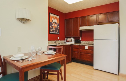 Flint Hotel | Comfortable Stay at Residence Inn By Marriott Flint