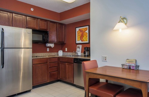Piper Glen Estates Hotel | Discover Residence Inn by Marriott Charlotte Piper Glen