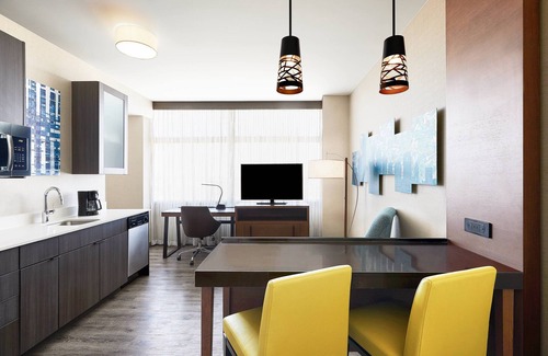 Downtown Dallas Hotel | Highly Rated Residence Inn by Marriott Dallas Downtown