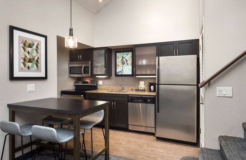 Harbor Hotel | Explore Residence Inn By Marriott Long Beach with Pool & Spa