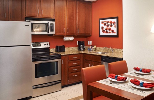 Saginaw Hotel | Unwind at Residence Inn by Marriott Saginaw - Great Amenities