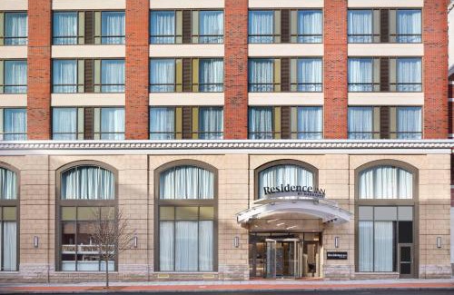 Downtown Hotel | Elegant Residence Inn Stamford Downtown with Pool & Spa