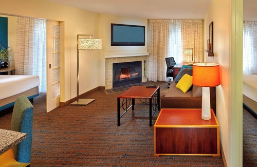 Tewksbury Hotel | Enjoy a Relaxing Stay at Residence Inn Boston Tewksbury