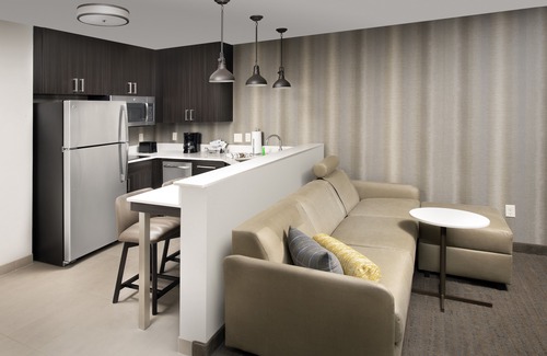 Waco Hotel | Top-Rated Residence Inn by Marriott Waco South with Pool & Spa