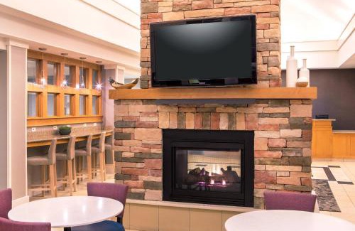Northwest Yonkers Hotel | Discover Residence Inn by Marriott Yonkers with Pool & Ocean View
