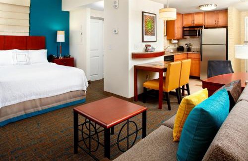 Uptown District Hotel | Pet-Friendly Residence Inn Columbus Downtown with Great Amenities