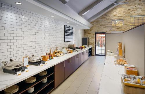 Dallas Hotel | Pet-Friendly Residence Inn in Dallas with Pool & Hot Tub