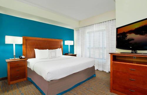 Grapevine Hotel | Pet-Friendly Residence Inn near DFW Airport with Pool