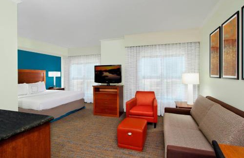 Grapevine Hotel | Pet-Friendly Residence Inn near DFW Airport with Pool
