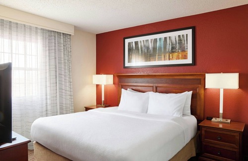 Joplin Hotel | Inviting Residence Inn Marriott Joplin with Pool & Breakfast