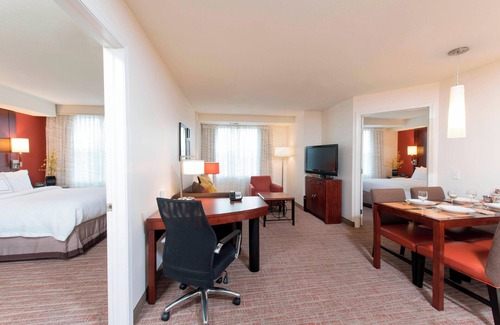 Moline Hotel | Discover Family-Friendly Residence Inn Marriott Moline