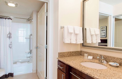 Moline Hotel | Discover Family-Friendly Residence Inn Marriott Moline