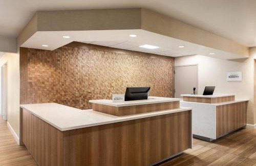 Mobile Hotel | Family-Friendly Residence Inn Mobile with Pool & Breakfast