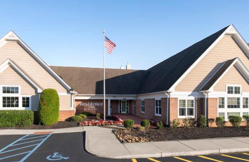 Mount Laurel Hotel | Pet-Friendly Residence Inn Mt. Laurel with Pool Access