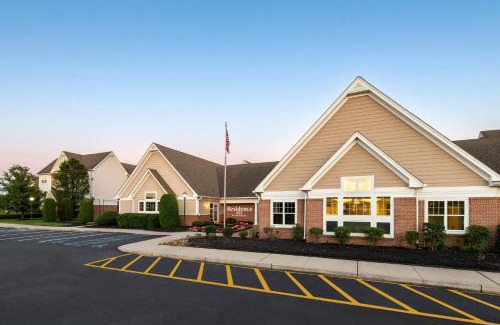 Mount Laurel Hotel | Pet-Friendly Residence Inn Mt. Laurel with Pool Access