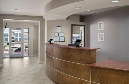 Mount Laurel Hotel | Pet-Friendly Residence Inn Mt. Laurel with Pool Access