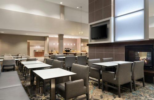 Central Newport News Hotel | Pet-Friendly Residence Inn Newport News Airport with Pool