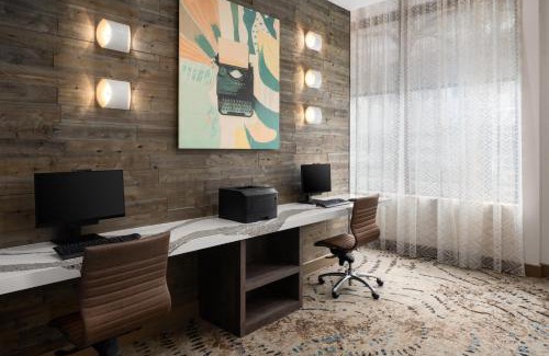 Downtown Portland Hotel | Pet-Friendly Residence Inn Portland Downtown with Breakfast