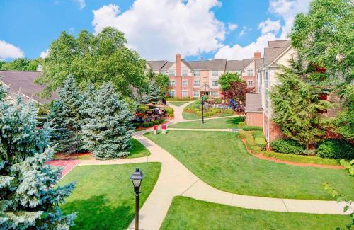 Saddle River Hotel | Pet-Friendly Residence Inn Saddle River with Pool Access
