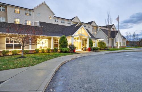 O'Fallon Hotel | Relax at Residence Inn Saint Louis O'Fallon with Pool & Pets