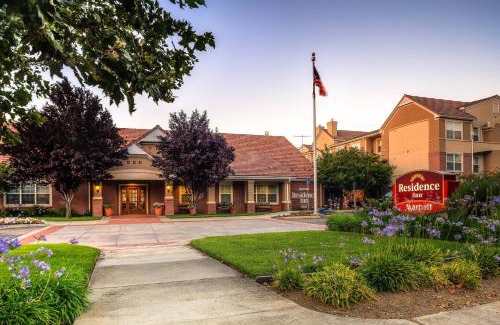 Edenvale Hotel | Pet Friendly Residence Inn San Jose South with Ocean Views