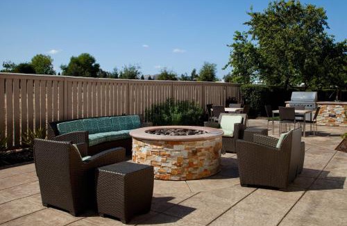 San Ramon Hotel | Family-Friendly Residence Inn San Ramon with Pool & Breakfast
