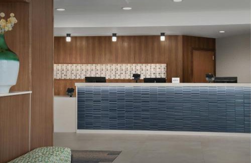 West Bellevue Hotel | Pet-Friendly Residence Inn Seattle Bellevue with Pool & Dining