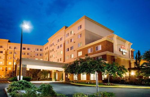 Downtown Hotel | Discover Residence Inn Seattle East/Redmond with Pool & Breakfast