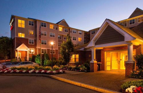 Worcester Hotel | Pet-Friendly Residence Inn Worcester with Pool & Breakfast
