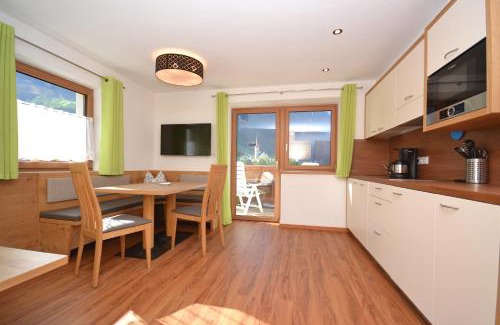 San Leonardo in Passiria Hotel | Pet-Friendly Residence Apartment Talblick with Ocean Views