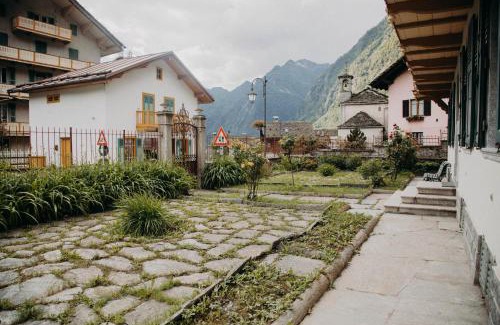 Alagna Valsesia Apartment | Discover Family-Friendly Comfort at Residence Kalipè