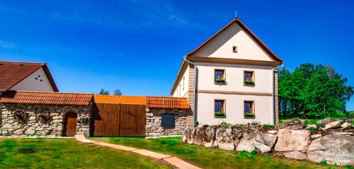 Kamenna Apartment | Explore Residence Klažary: Pet-Friendly Retreat in Žumberka