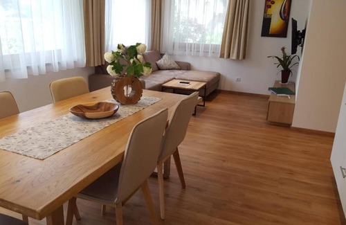 Naz Apartment | Discover Residence Klementhof #2: Family & Pet Friendly Stay
