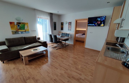 Naz Apartment | Pet Friendly Residence Klementhof #3 with Pool Amenities