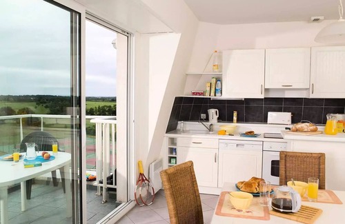 L'Aiguillon-sur-Vie Apartment | Cozy Residence Le Domaine des Fontenelles with Ocean Views