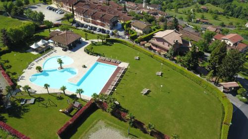 Vesio Apartment | Relax at Residence La Berna: Pool, Hot Tub & High Ratings
