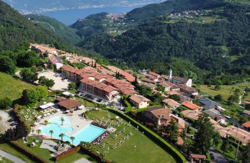 Vesio Apartment | Relax at Residence La Berna: Pool, Hot Tub & High Ratings