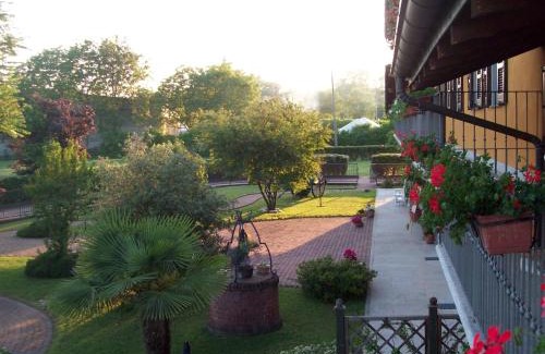 Oleggio Apartment | Oceanfront Residence La Bellotta: Family & Pet Friendly