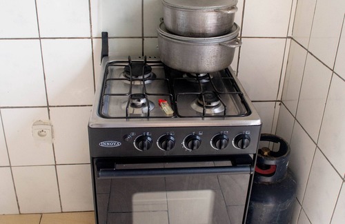 Douala Apartment | Residence "LA DETENTE": Family-Friendly Stay with Kitchen