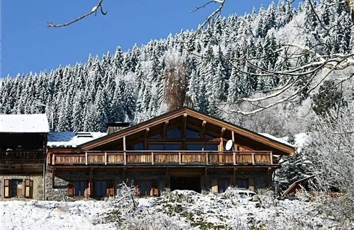 La Cote-d'Arbroz Ski Chalet | Experience Residence La Ferme De Marie Near Morzine