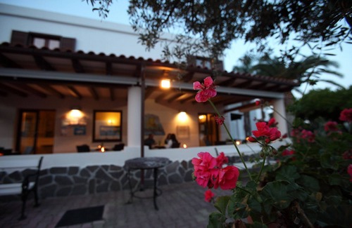 Lipari Historic Centre House | Pet-Friendly Residence La Giara with Oceanfront Pool